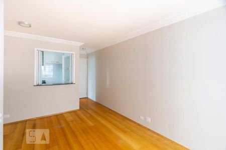 Sala de apartamento para alugar com 3 quartos, 70m² em Vila Fachini, São Paulo