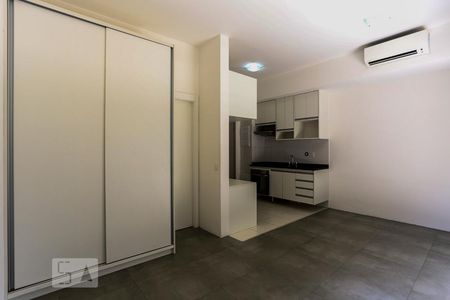 Quarto de kitnet/studio para alugar com 1 quarto, 43m² em Vila Madalena, São Paulo