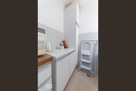 Apartamento à venda com 76m², 3 quartos e 2 vagas Apartamento à venda com 76m², 3 quartos e 2 vagasLavanderia