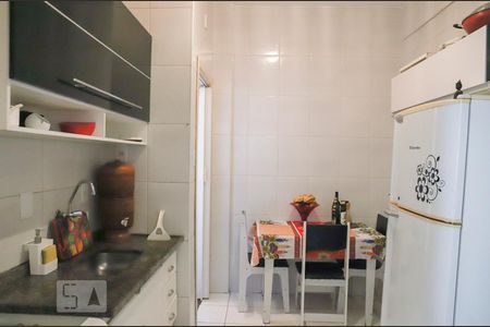 Apartamento à venda com 100m², 2 quartos e sem vagaCozinha