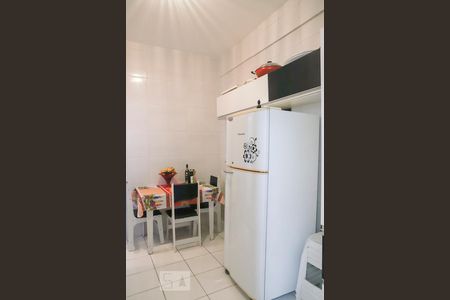 Apartamento à venda com 100m², 2 quartos e sem vagaCozinha