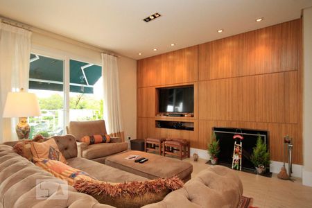 Sala de casa à venda com 3 quartos, 260m² em Pacaembu, São Paulo