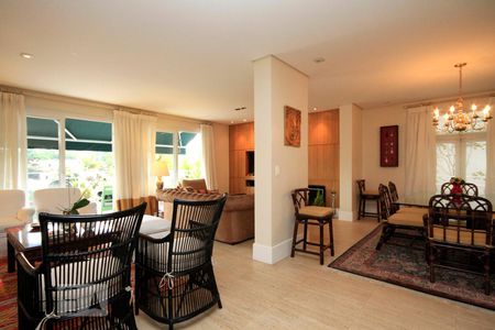 Sala de casa à venda com 3 quartos, 260m² em Pacaembu, São Paulo