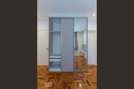 Apartamento para alugar com 91m², 2 quartos e sem vagaSuíte (armário)
