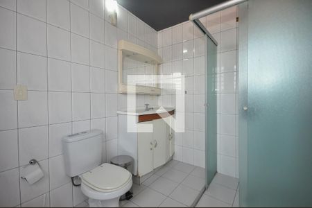 Casa para alugar com 300m², 6 quartos e 3 vagasBanheiro 2 da Casa 2