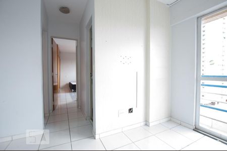 Sala de apartamento para alugar com 2 quartos, 60m² em Parque Amazônia, Goiânia