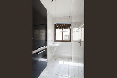 Apartamento à venda com 64m², 3 quartos e 2 vagas Apartamento à venda com 64m², 3 quartos e 2 vagasÁrea de Serviço