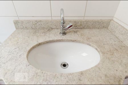 Banheiro de apartamento para alugar com 3 quartos, 64m² em Nova Petrópolis, São Bernardo do Campo