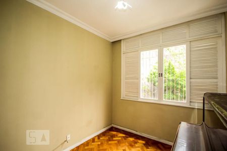 Apartamento para alugar com 135m², 3 quartos e 1 vagaQuarto 2