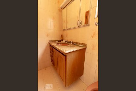 Casa à venda com 110m², 4 quartos e 1 vaga Casa à venda com 110m², 4 quartos e 1 vagaBanheiro suíte 2