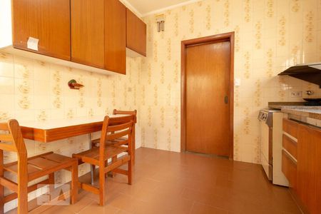 Casa à venda com 110m², 4 quartos e 1 vaga Casa à venda com 110m², 4 quartos e 1 vagaCozinha