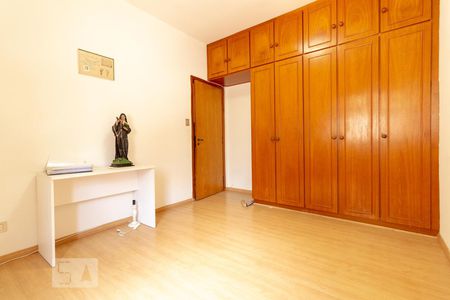 Casa à venda com 110m², 4 quartos e 1 vaga Casa à venda com 110m², 4 quartos e 1 vagaDormitório