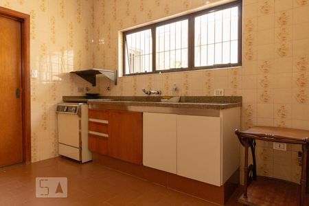 Casa à venda com 110m², 4 quartos e 1 vaga Casa à venda com 110m², 4 quartos e 1 vagaCozinha