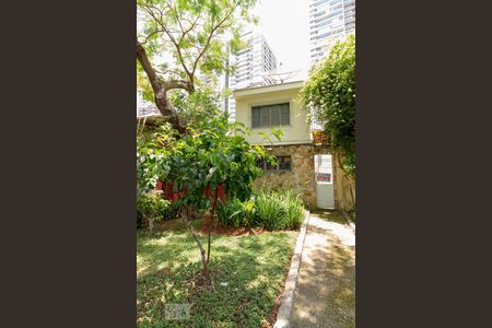 Casa à venda com 110m², 4 quartos e 1 vaga Casa à venda com 110m², 4 quartos e 1 vagaFachada