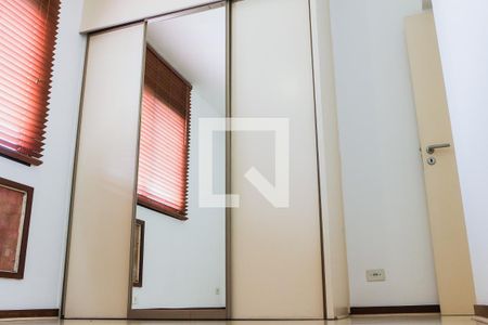 Apartamento à venda com 64m², 2 quartos e 1 vagaQuarto
