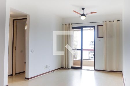 Sala de apartamento à venda com 2 quartos, 64m² em Barra da Tijuca, Rio de Janeiro
