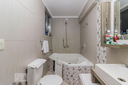 Apartamento à venda com 174m², 3 quartos e sem vagaBanheiro da Suíte 1