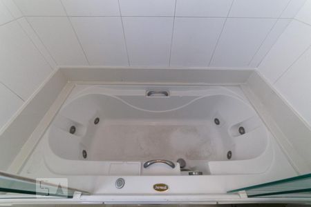 Apartamento à venda com 130m², 3 quartos e 3 vagas Apartamento à venda com 130m², 3 quartos e 3 vagasSuíte 1