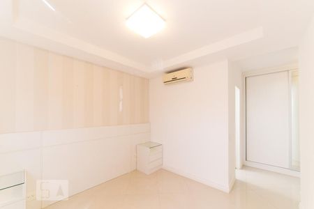 Apartamento à venda com 130m², 3 quartos e 3 vagas Apartamento à venda com 130m², 3 quartos e 3 vagasSuíte 1
