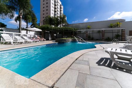 Apartamento à venda com 130m², 3 quartos e 3 vagas Apartamento à venda com 130m², 3 quartos e 3 vagasPiscin