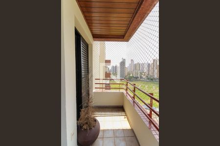 Apartamento à venda com 114m², 3 quartos e 2 vagasVaranda Quarto 2