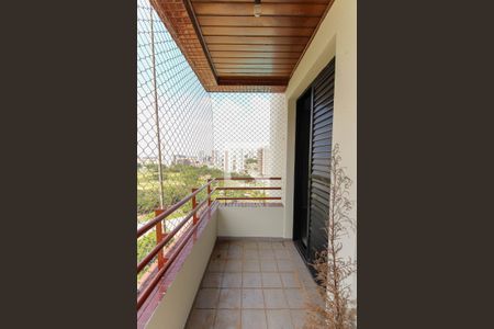 Apartamento à venda com 114m², 3 quartos e 2 vagasVaranda Quarto 2
