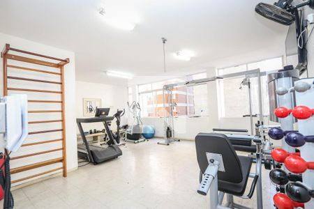 Apartamento para alugar com 120m², 2 quartos e 1 vaga Apartamento para alugar com 120m², 2 quartos e 1 vagaÁrea comum - Academia