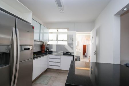 Apartamento para alugar com 120m², 2 quartos e 1 vaga Apartamento para alugar com 120m², 2 quartos e 1 vagaCozinha