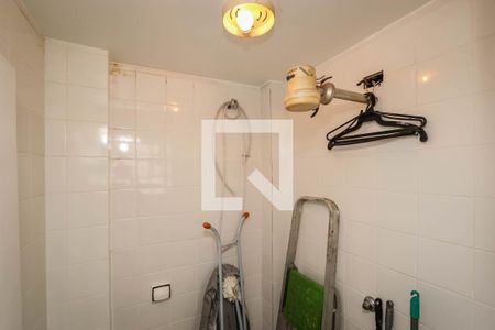 Apartamento para alugar com 120m², 2 quartos e 1 vaga Apartamento para alugar com 120m², 2 quartos e 1 vagaBanheiro de Serviço