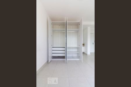 Studio para alugar com 40m², 1 quarto e 1 vagaArmário do Quarto 