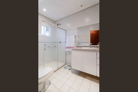 Casa à venda com 200m², 3 quartos e 2 vagasBanheiro Suíte