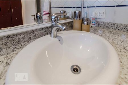 Casa à venda com 200m², 3 quartos e 2 vagasBanheiro Suíte