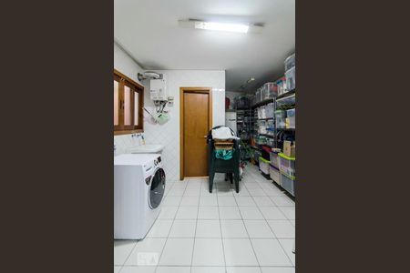 Casa à venda com 200m², 3 quartos e 2 vagasLavanderia