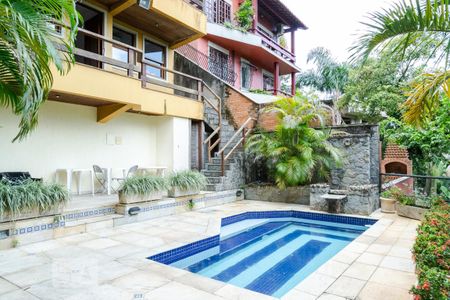 Casa à venda com 350m², 4 quartos e 2 vagas Casa à venda com 350m², 4 quartos e 2 vagasPiscina - Andar (-4)