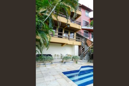 Casa à venda com 350m², 4 quartos e 2 vagas Casa à venda com 350m², 4 quartos e 2 vagasPiscina - Andar (-4)