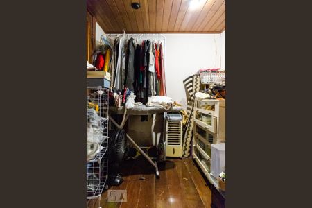Casa à venda com 350m², 4 quartos e 2 vagas Casa à venda com 350m², 4 quartos e 2 vagasCloset - Suíte - Andar (-2)
