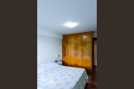 Casa à venda com 350m², 4 quartos e 2 vagas Casa à venda com 350m², 4 quartos e 2 vagasQuarto - Suíte - Andar (-2)
