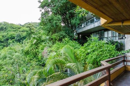 Casa à venda com 350m², 4 quartos e 2 vagas Casa à venda com 350m², 4 quartos e 2 vagasVista - Varanda - Andar (-2)