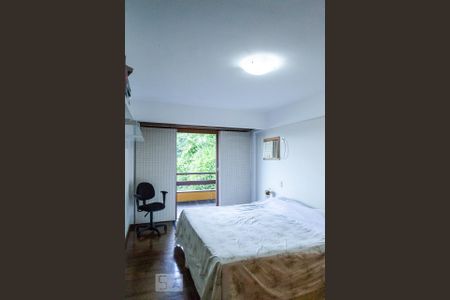 Casa à venda com 350m², 4 quartos e 2 vagas Casa à venda com 350m², 4 quartos e 2 vagasQuarto - Suíte - Andar (-2)