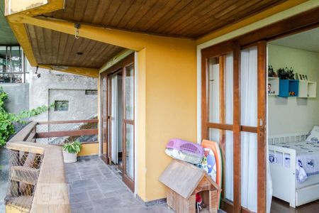 Casa à venda com 350m², 4 quartos e 2 vagas Casa à venda com 350m², 4 quartos e 2 vagasVaranda Compartilhada entre Suíte e Quartos 2 e 3 - Andar (-2)