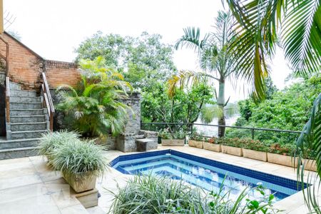 Casa à venda com 350m², 4 quartos e 2 vagas Casa à venda com 350m², 4 quartos e 2 vagasPiscina - Andar (-4)