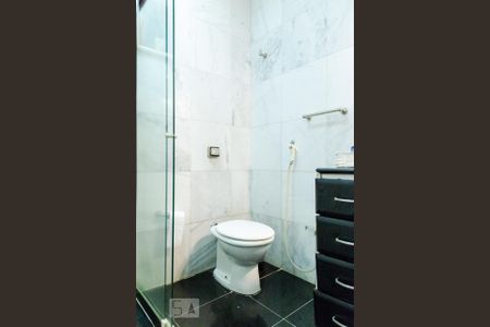 Casa à venda com 350m², 4 quartos e 2 vagas Casa à venda com 350m², 4 quartos e 2 vagasBanheiro - Andar (-2)