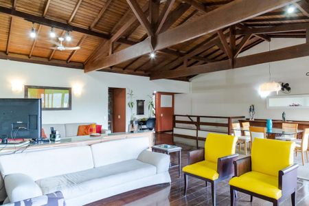 Casa à venda com 350m², 4 quartos e 2 vagas Casa à venda com 350m², 4 quartos e 2 vagasSala - Andar (-1)