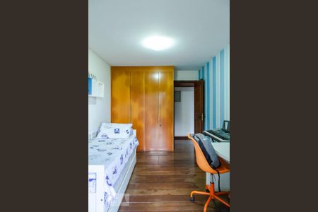 Casa à venda com 350m², 4 quartos e 2 vagas Casa à venda com 350m², 4 quartos e 2 vagasQuarto 2 - Andar (-2)