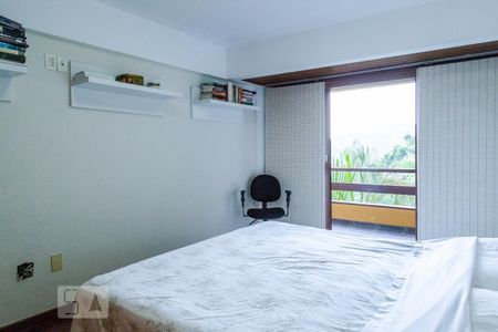 Casa à venda com 350m², 4 quartos e 2 vagas Casa à venda com 350m², 4 quartos e 2 vagasQuarto - Suíte - Andar (-2)