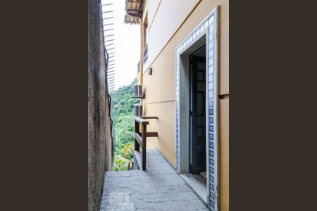Casa à venda com 350m², 4 quartos e 2 vagas Casa à venda com 350m², 4 quartos e 2 vagasÁrea Lateral - Andar (-2)