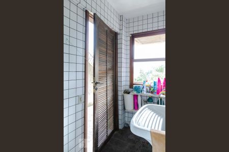 Casa à venda com 350m², 4 quartos e 2 vagas Casa à venda com 350m², 4 quartos e 2 vagasÁrea de Serviço - Lavanderia - Andar (-3)
