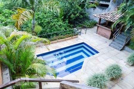 Casa à venda com 350m², 4 quartos e 2 vagas Casa à venda com 350m², 4 quartos e 2 vagasVista para Piscina - Andar (-3) para Andar (-4)
