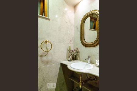 Casa à venda com 350m², 4 quartos e 2 vagas Casa à venda com 350m², 4 quartos e 2 vagasLavabo - Andar (-1)