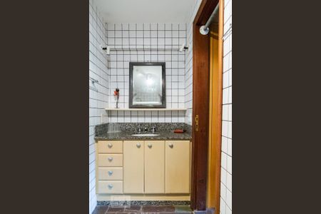 Casa à venda com 350m², 4 quartos e 2 vagas Casa à venda com 350m², 4 quartos e 2 vagasBanheiro - Suíte - Andar (-3)